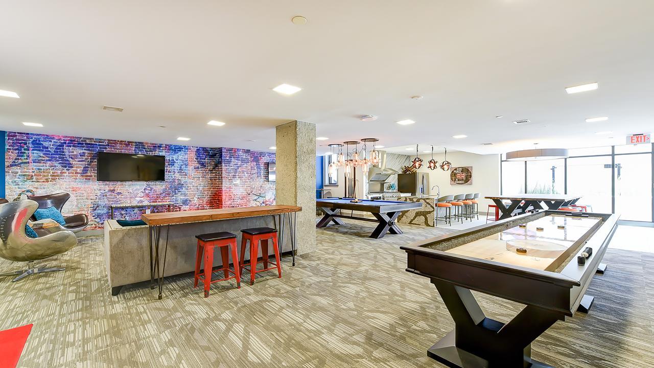 Stay Alfred At Varsity On K Washington Exterior photo